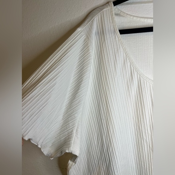 Ava & Viv Cream Boxy Short Sleeve Tee - Picture 3 of 4